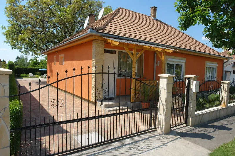 Andrea Apartman