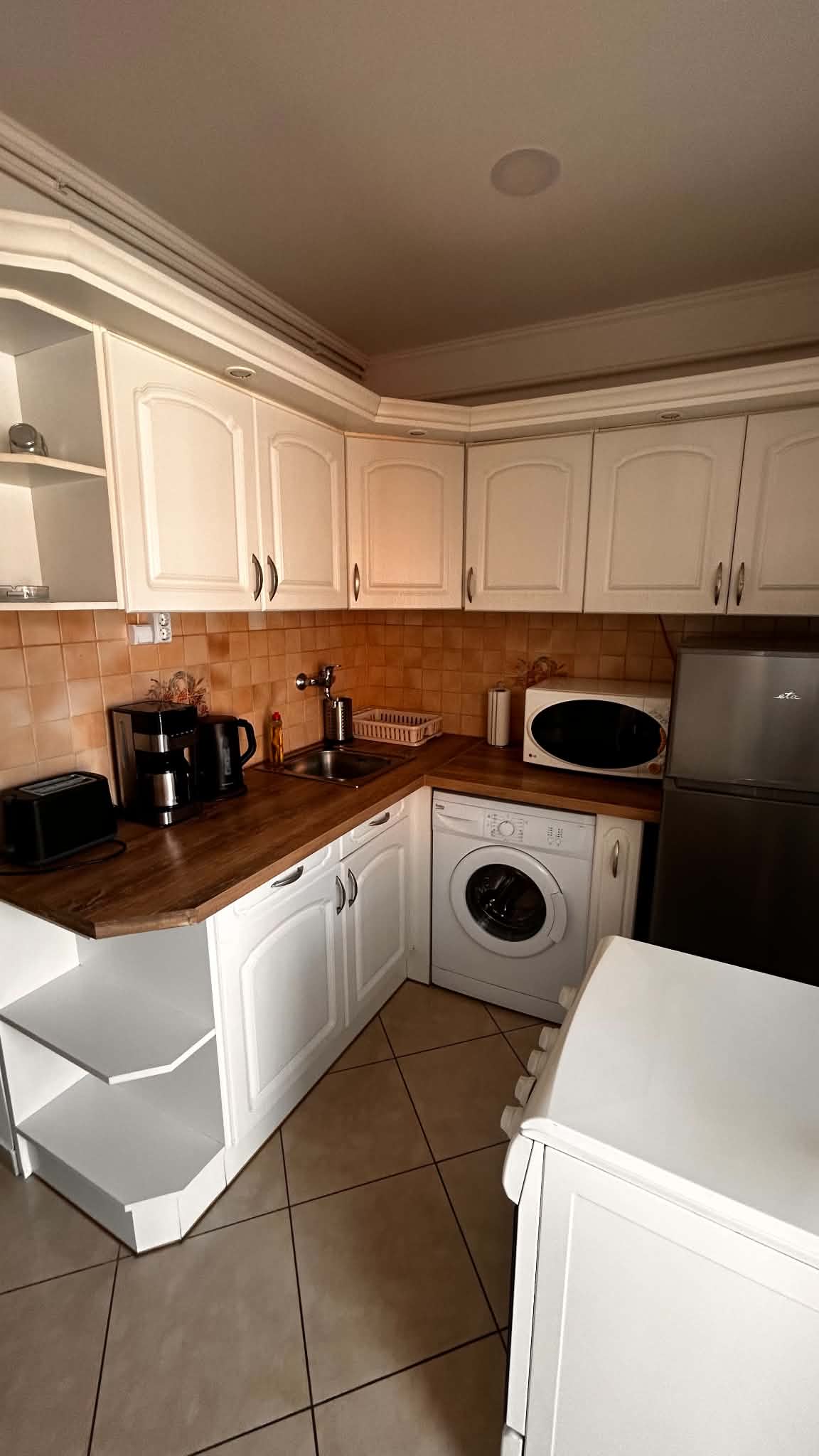 Andrea Apartman (2.)