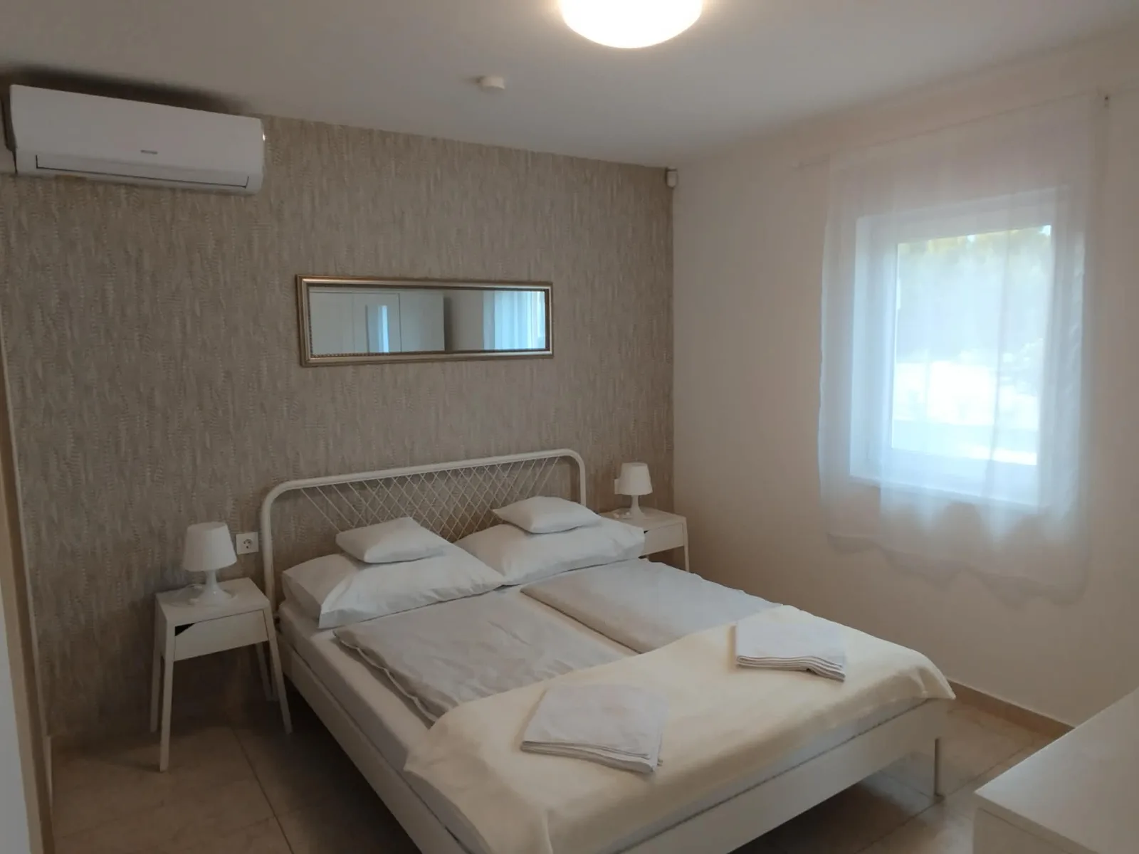 Vizo- Sárga apartman
