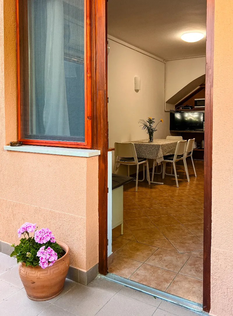 Steiner Villa -földszinti apartman F1