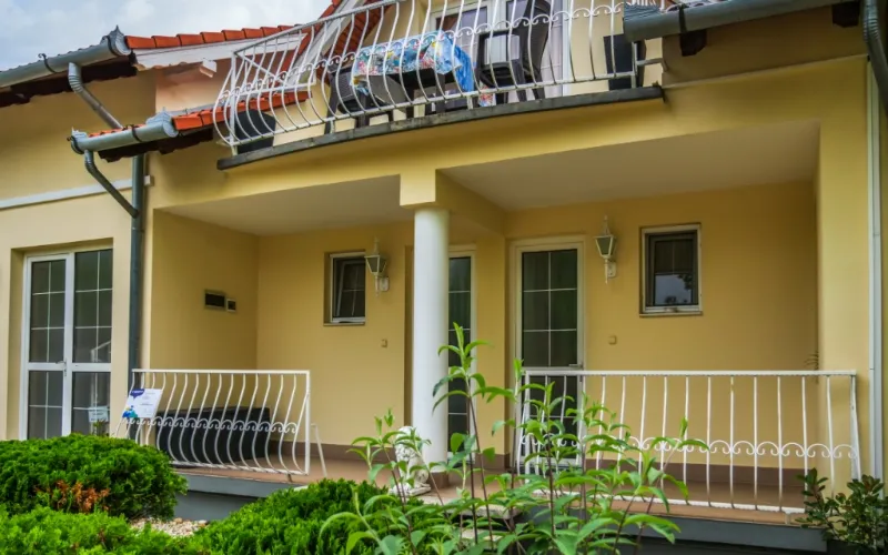 Villa Gabriella panorámás apartman (piros)