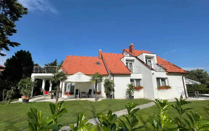 Pálma Villa