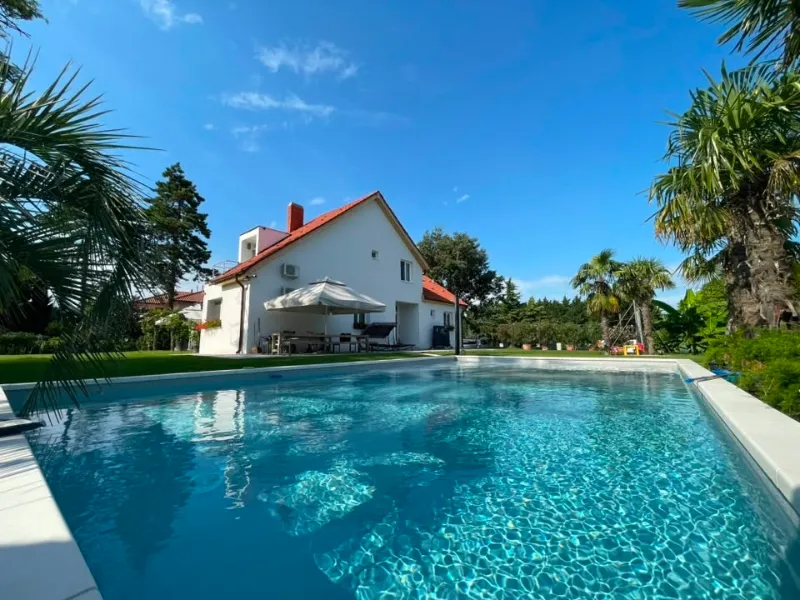 Villa Palma medencés ház