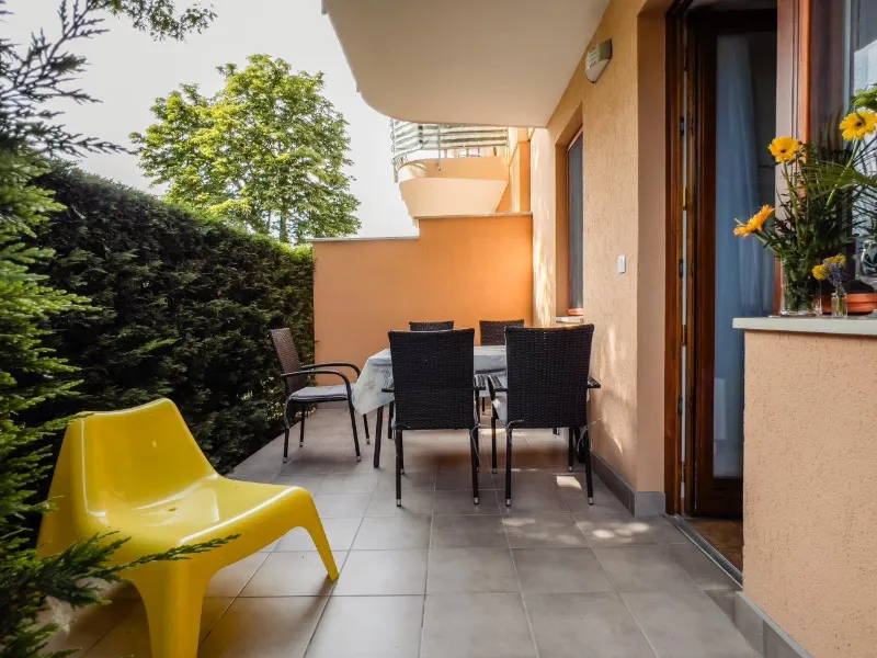 Steier Villa apartman F2